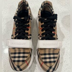 Burberry Regis Check Trainer Sneaker